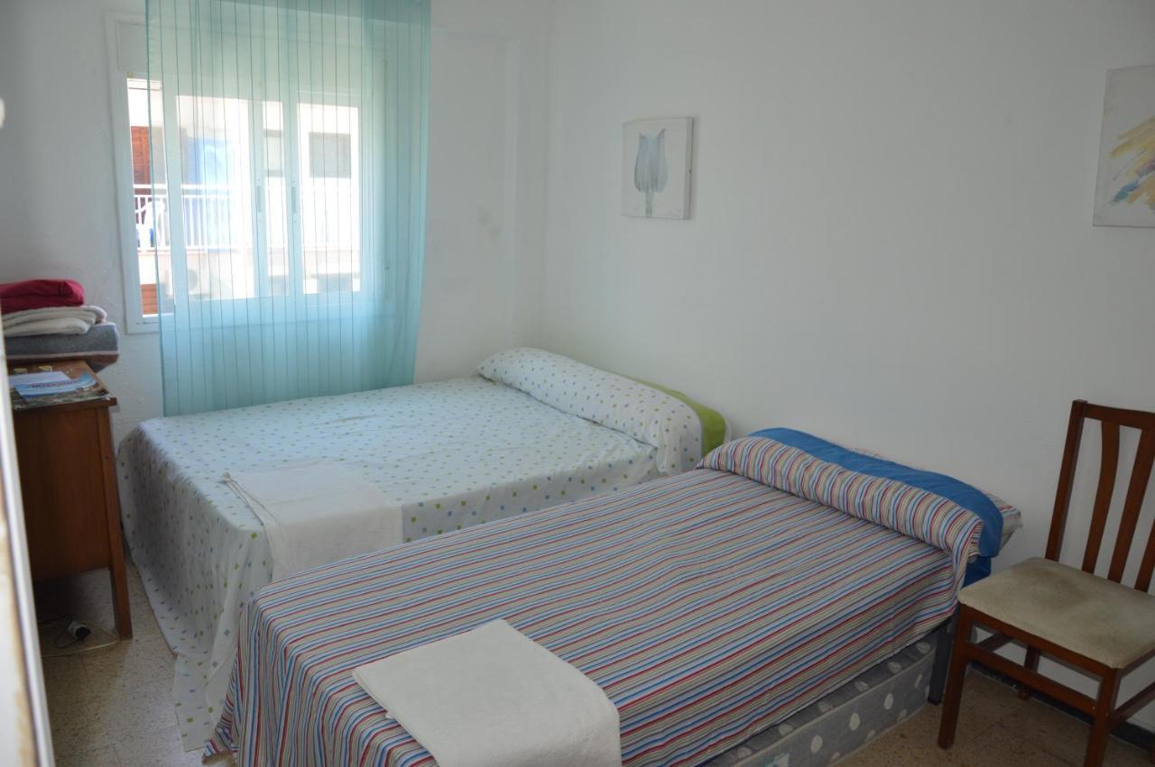 Habitaciones Compartidas En Un Apartamento Salou Ngoại thất bức ảnh