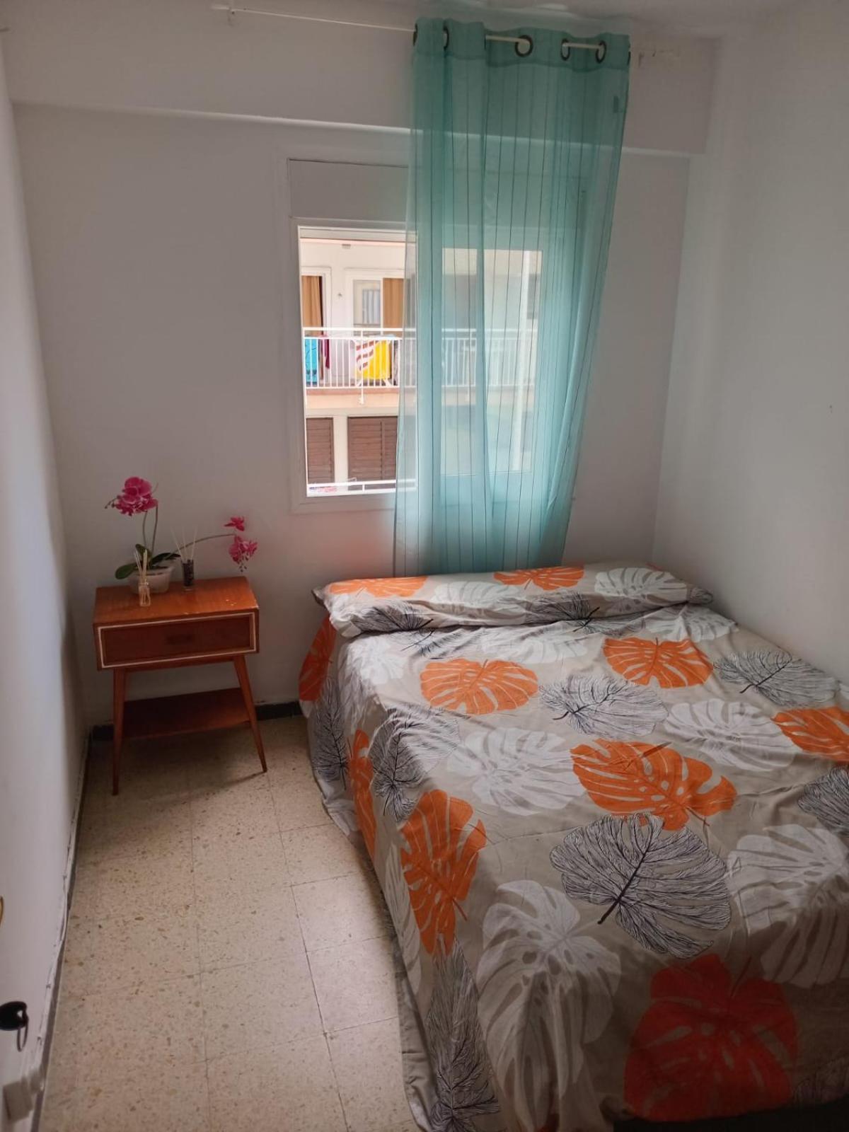 Habitaciones Compartidas En Un Apartamento Salou Ngoại thất bức ảnh
